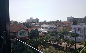 Acqua Condominium